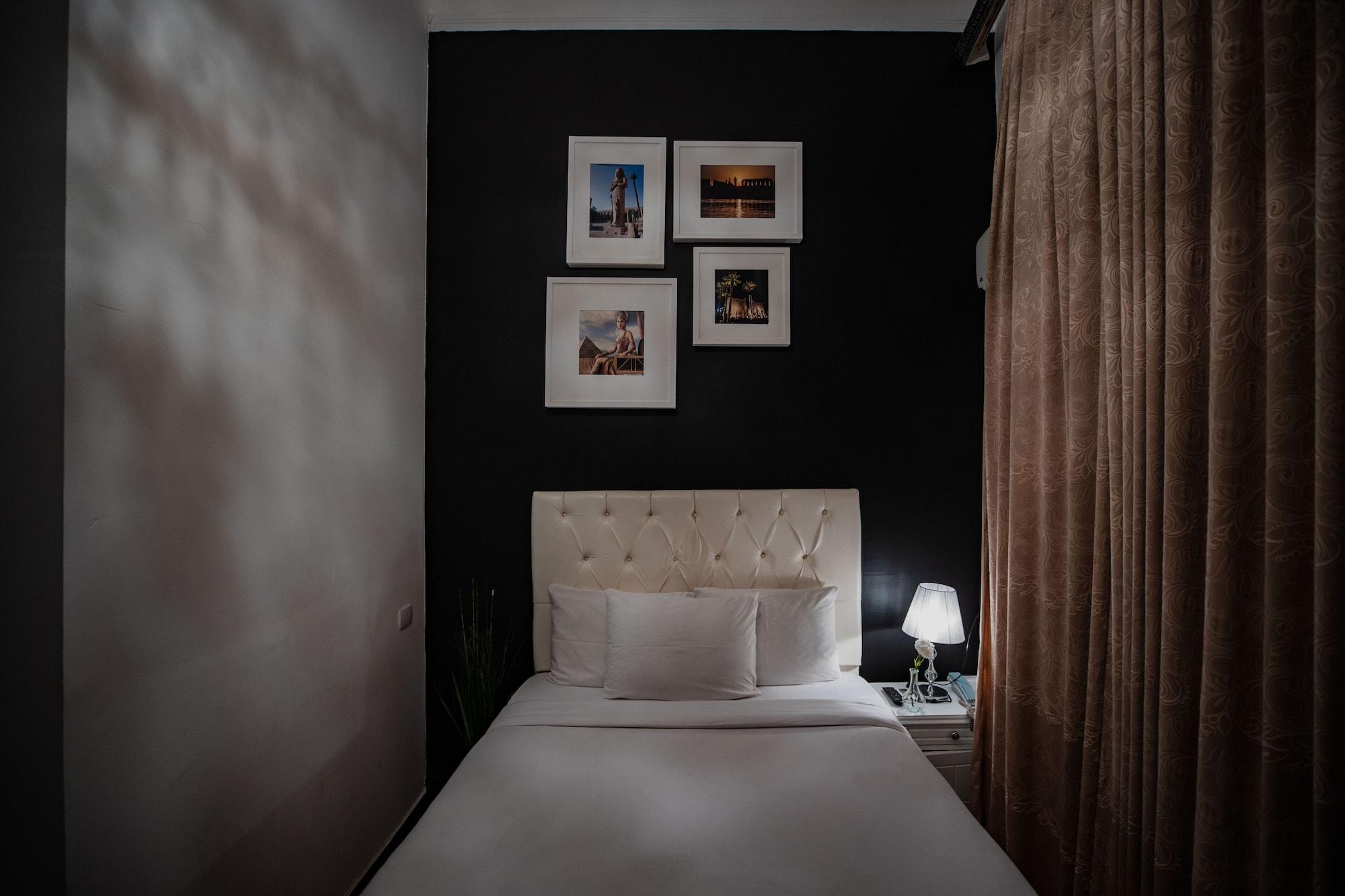 Bed & Breakfast The Square Boutique Cairo