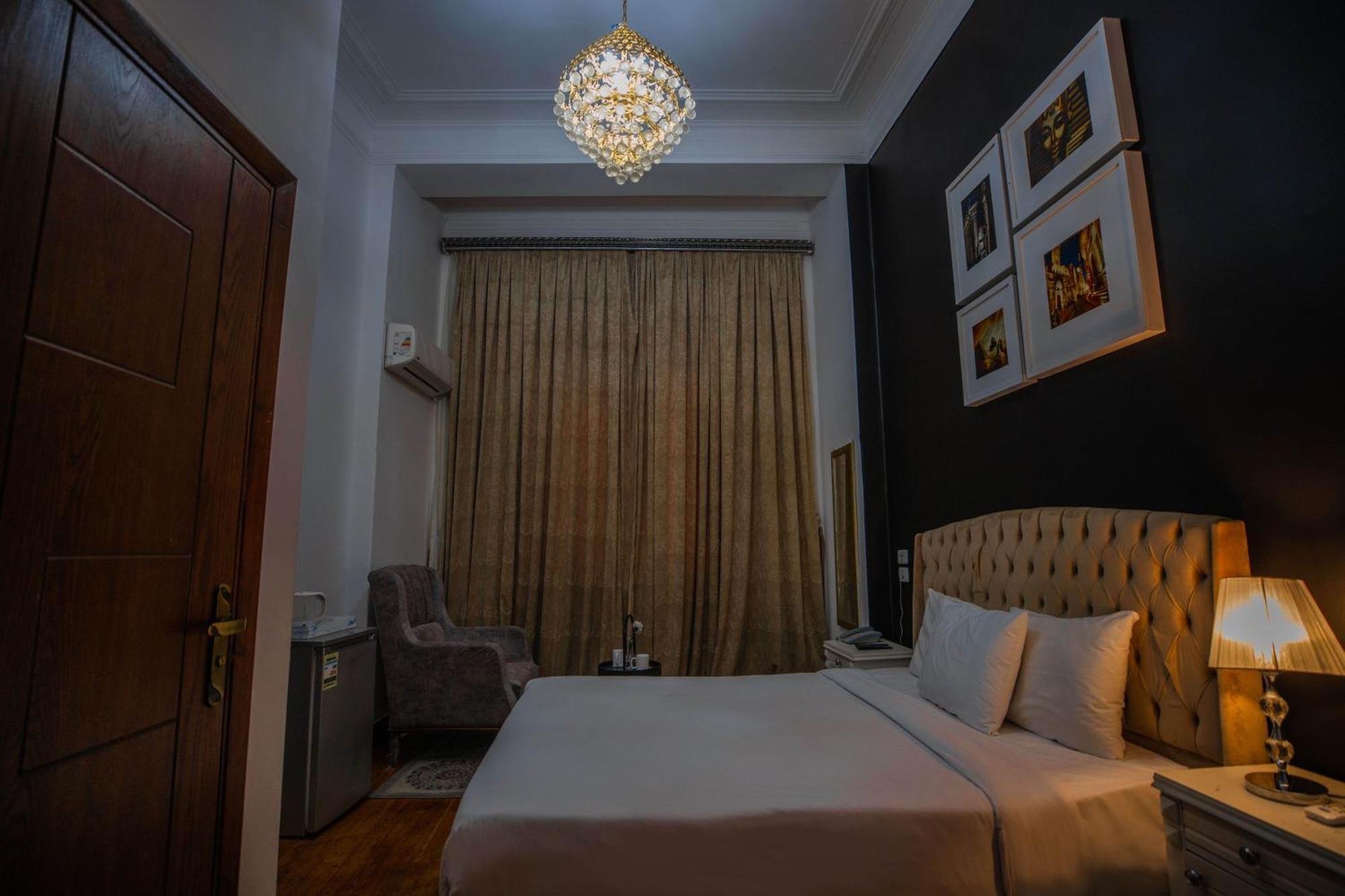 The Square Boutique Bed & Breakfast